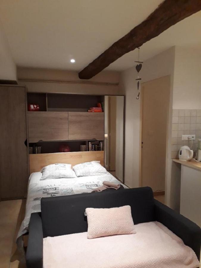Les Capena 2 Apartamento Collobrières Exterior foto